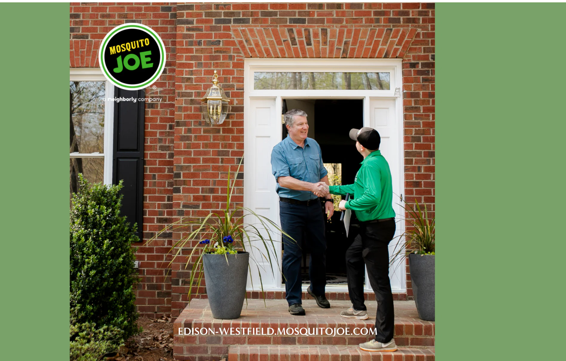 Mosquito Joe technician speaking with a homeowner at a front door